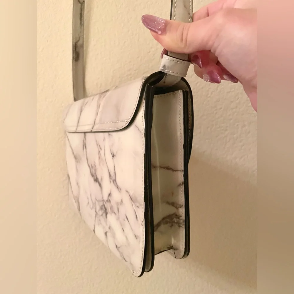 EUC Charlotte Olympia Newman Marble Leather Crossbody/Shoulder Bag & Comb Set - Picture 7 of 16